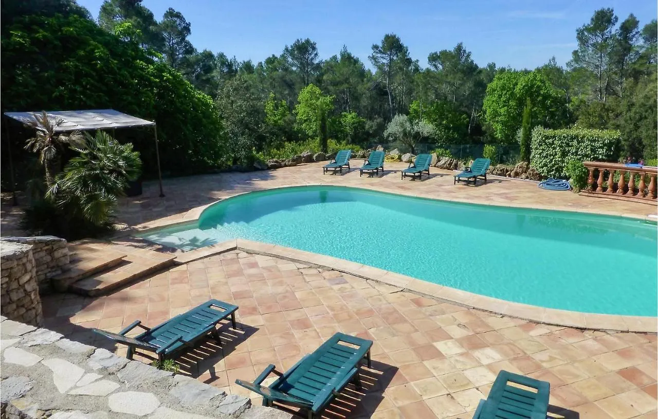 6 Bedroom Awesome Home In Entrecasteaux Holiday home