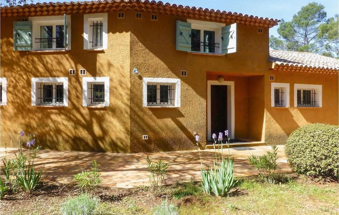 Holiday home 6 Bedroom Awesome Home In Entrecasteaux