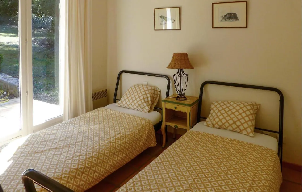 6 Bedroom Awesome Home In Entrecasteaux 0*,