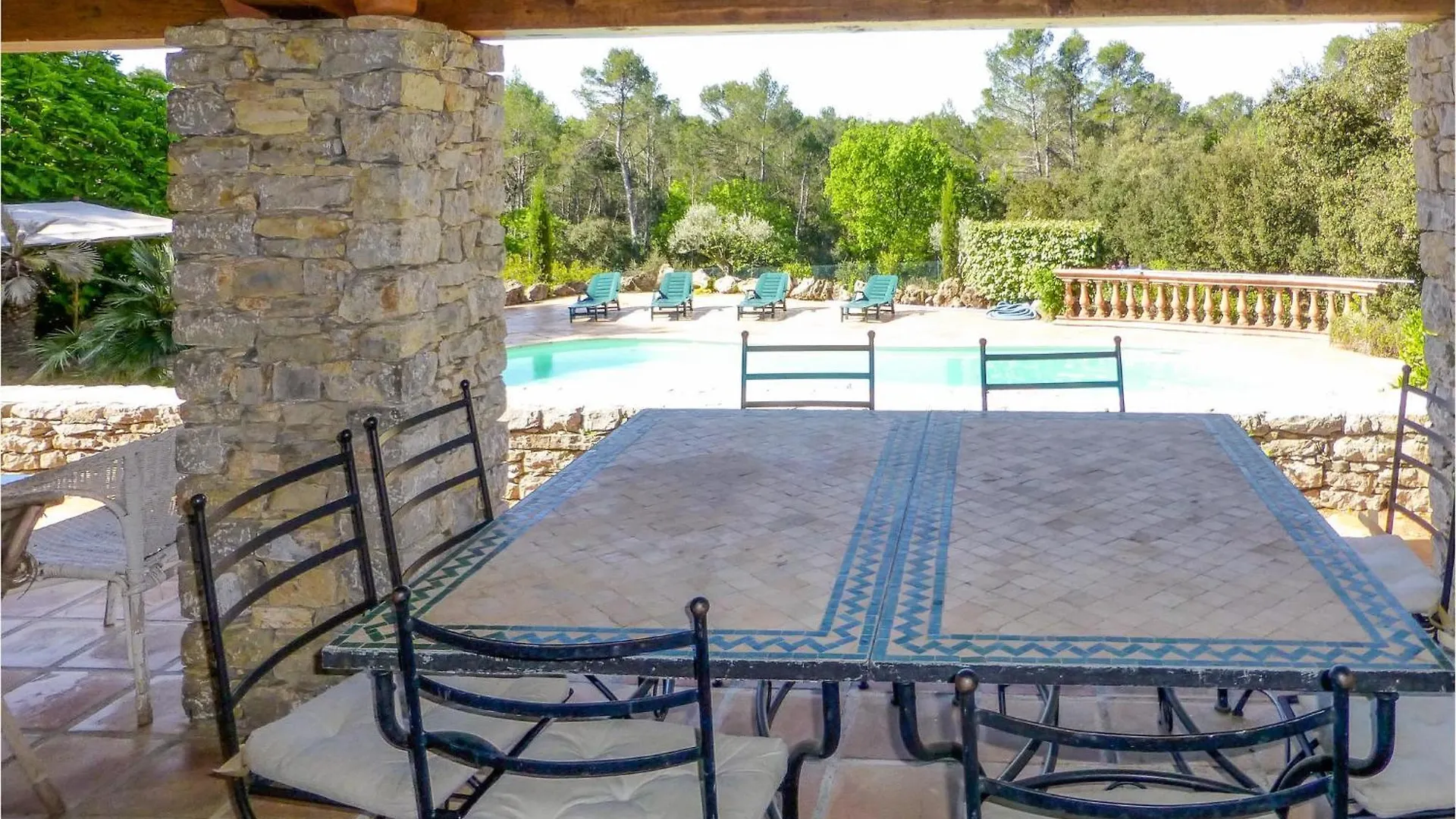 6 Bedroom Awesome Home In Entrecasteaux 0*,  France