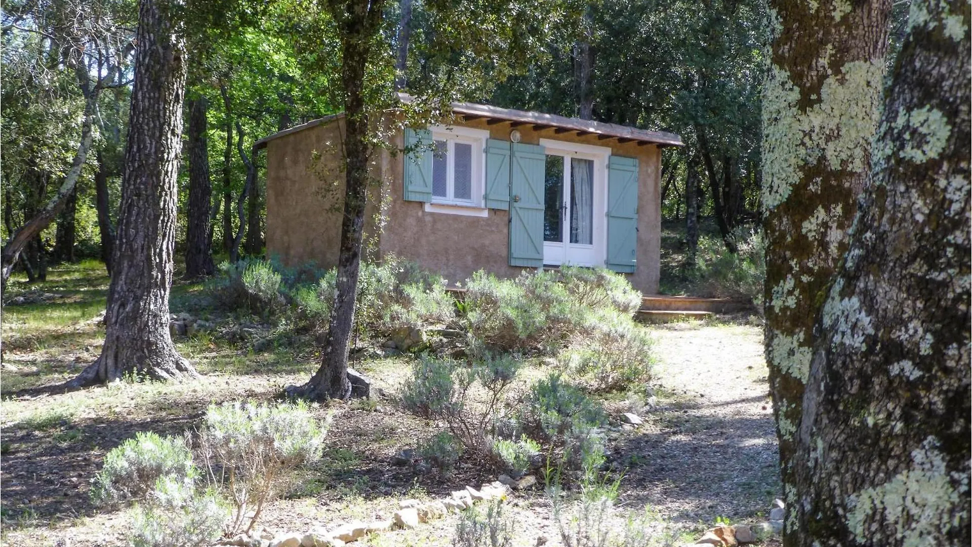 6 Bedroom Awesome Home In Entrecasteaux